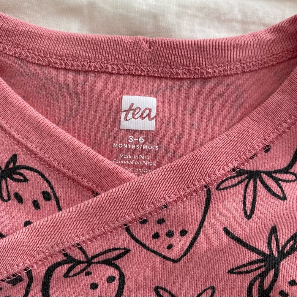 Tea Collection 3-6 Month Girl Pink Strawberry Wrap Shirt NWOT - Picture 3 of 3